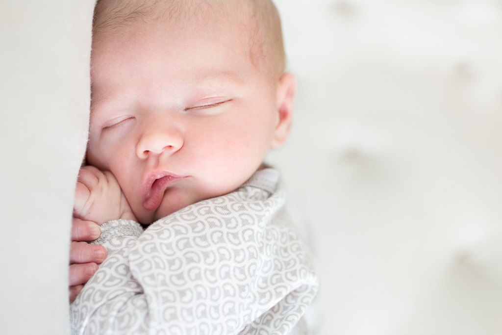 sleeping-newborn-squishy-face