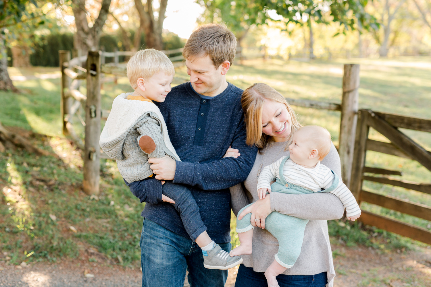 family-of-four-lifestyle-portrait-charlottesville